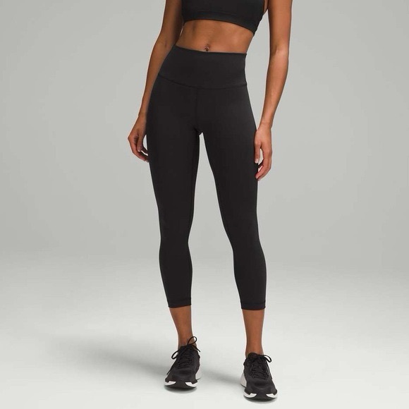 Lululemon Wunder Train HighRise Crop 23 - Picture 1 of 9